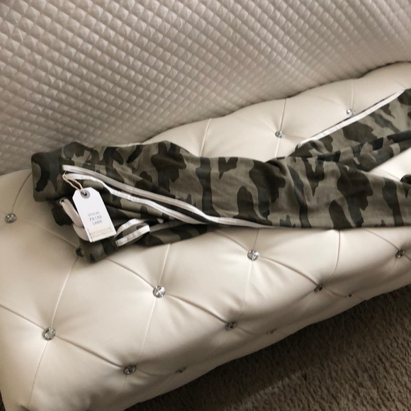 Sweat pants - Picture 2 of 6